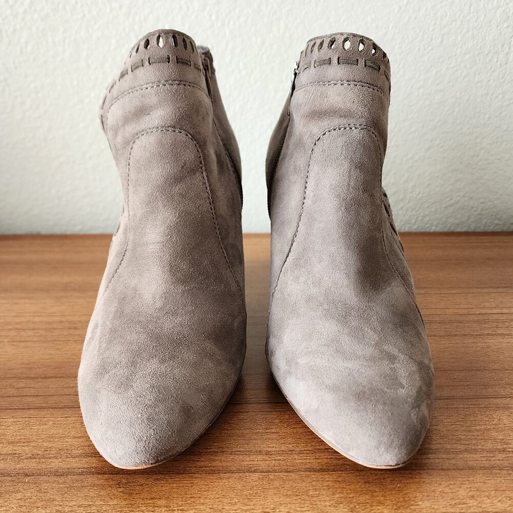 Vince Camuto Reeista Minimalist Style Cutout Zip Ankle Booties - Picture 3 of 11